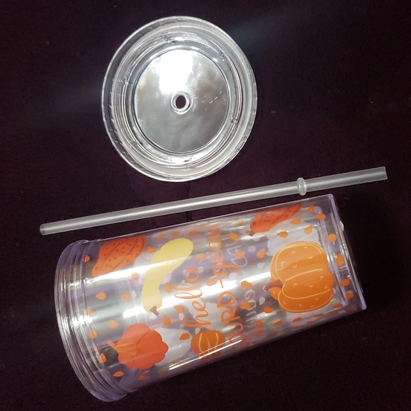 SOLD!! Fall Autumn Themed Cold Drink Tumbler w/ Lid & Reusable Straw - Picture 6 of 9